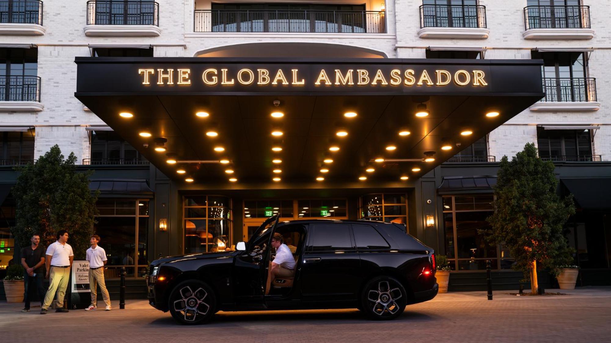 The Global Ambassador Hotel Phoenix Ngoại thất bức ảnh